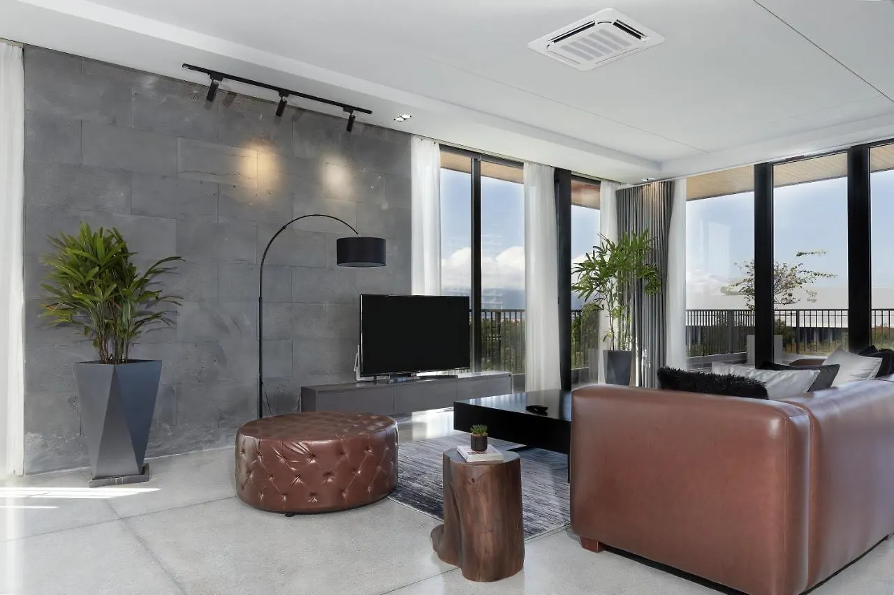 The Sense Apartment - Modern, Near My An Beach Da Nang