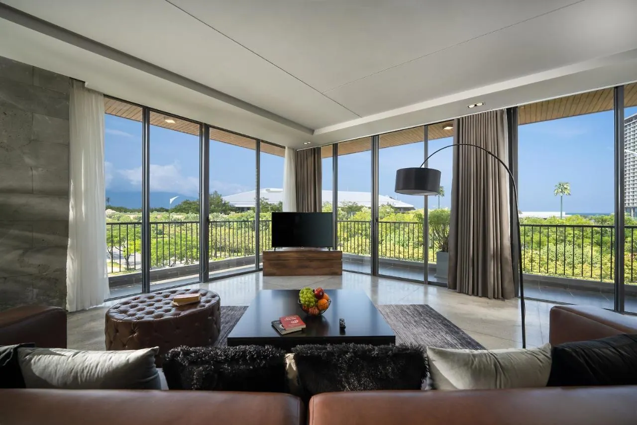 The Sense Apartment - Modern, Near My An Beach Danang 0*,