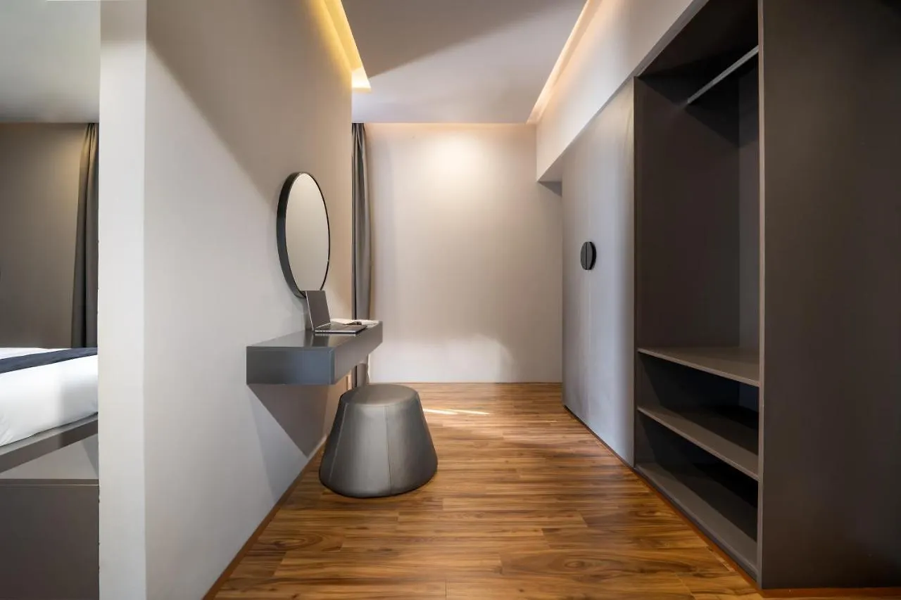 The Sense Apartment - Modern, Near My An Beach Danang