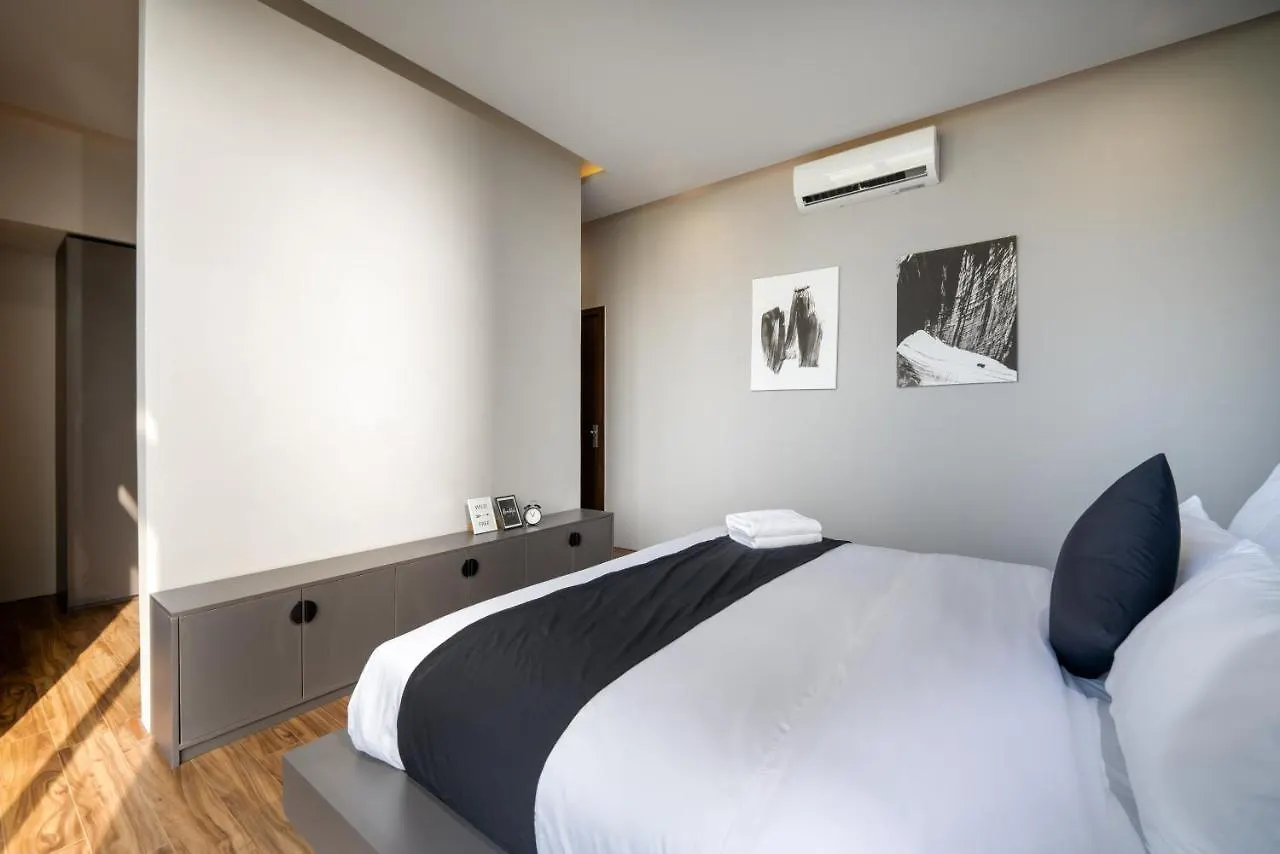 The Sense Apartment - Modern, Near My An Beach Danang